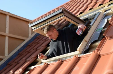 Pose de fenêtres de toit Velux à Rioms